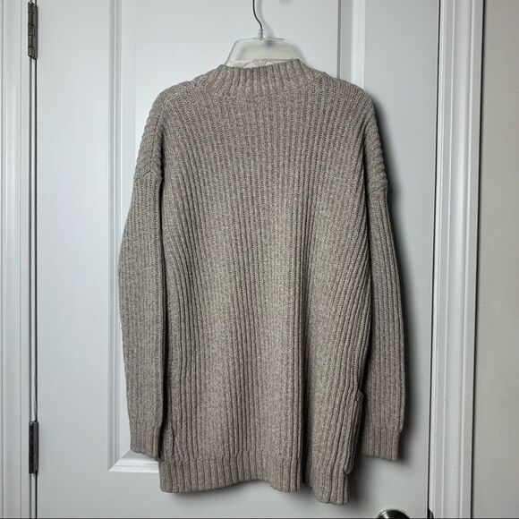 Express Small Grey Open Front Long Sleeved Sweater with Pockets - Picture 8 of 8